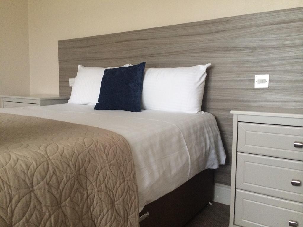 Cullen Bay Hotel Bilik gambar